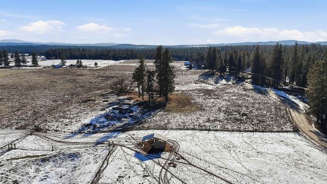 7 E Westmoreland Rd, Deer Park, WA 99006