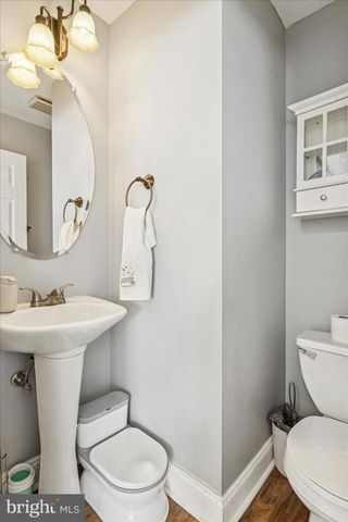 101 NEWPORT CIR, Atglen, PA 19310