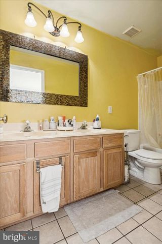 101 NEWPORT CIR, Atglen, PA 19310