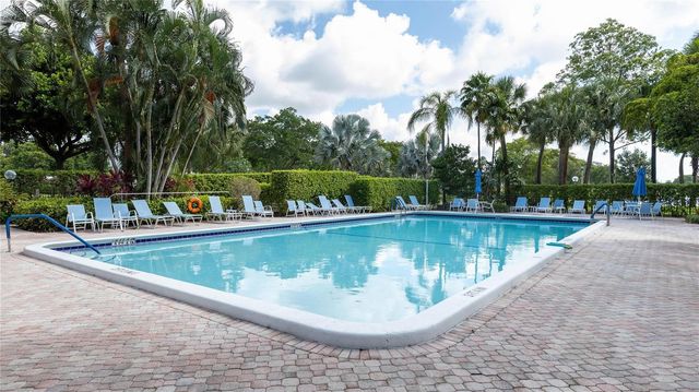 3100 N Course Lane 510, Pompano Beach, FL 33069