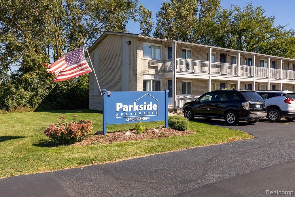 13883 MIDDLE GIBRALTAR #3, #7, Gibraltar, MI 48173