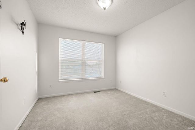 1723 Grafton Place, Fort Wayne, IN 46808