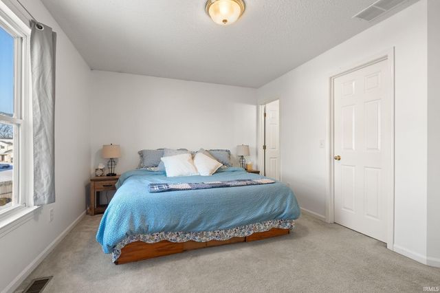 1723 Grafton Place, Fort Wayne, IN 46808