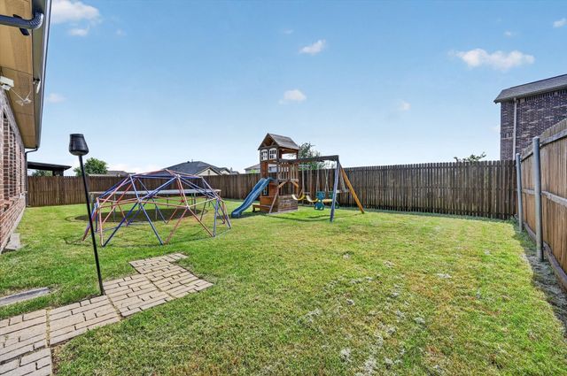 1332 Foxglove Lane, Burleson, TX 76028