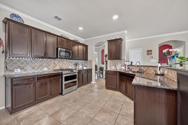 1332 Foxglove Lane, Burleson, TX 76028