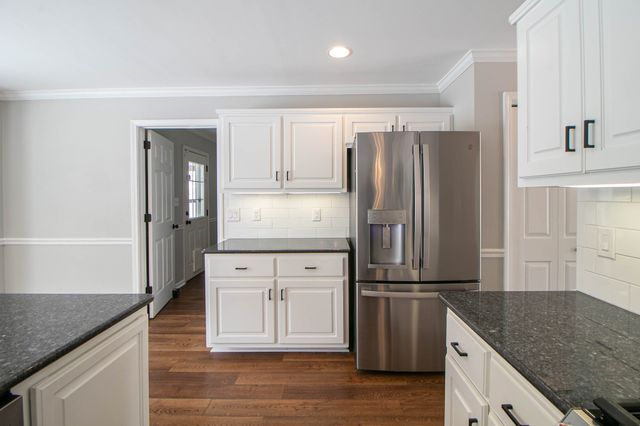 2553 Emerald Ct, Clarksville, TN 37042