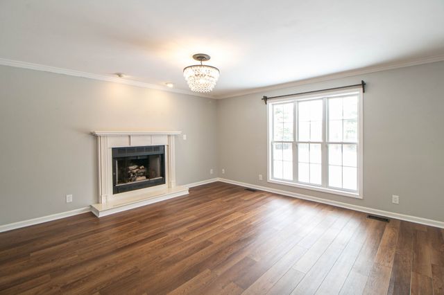 2553 Emerald Ct, Clarksville, TN 37042