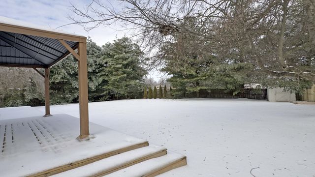 2553 Emerald Ct, Clarksville, TN 37042