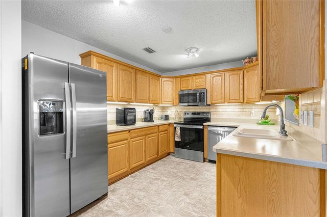 8785 SW 91ST STREET D, Ocala, FL 34481