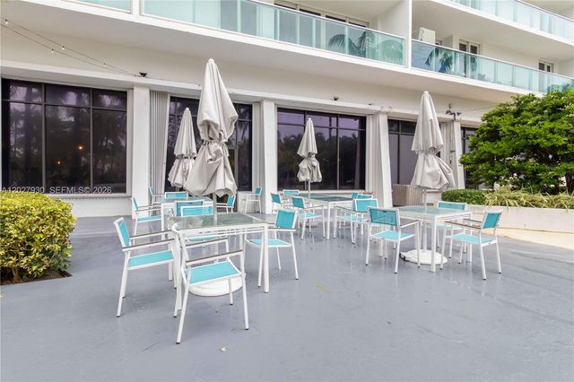 100 Bayview Dr 2014, Sunny Isles Beach, FL 33160