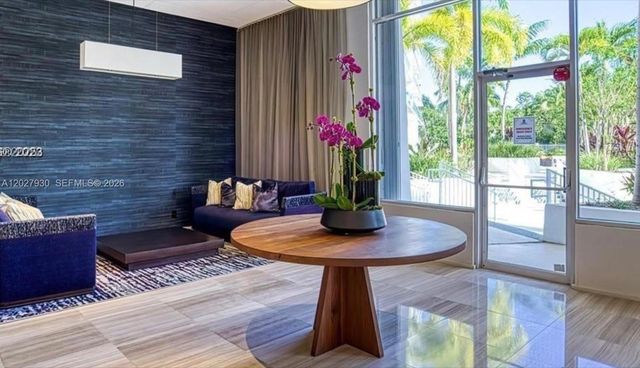 100 Bayview Dr 2014, Sunny Isles Beach, FL 33160
