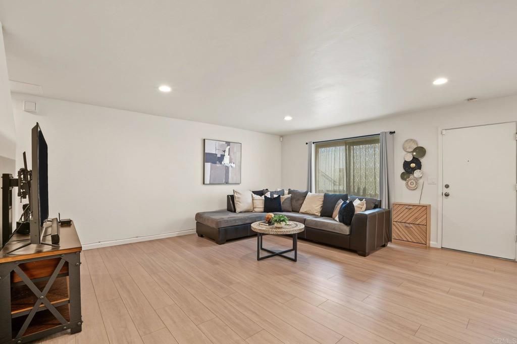 6856 Parkside Avenue, San Diego, CA 92139 — photo 4