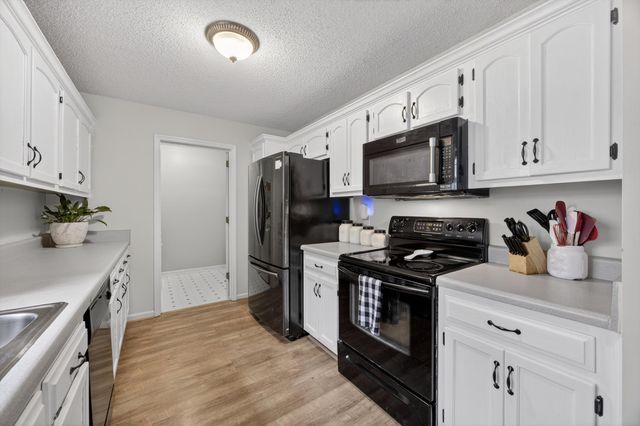 8927 Wings Way, Hixson, TN 37343