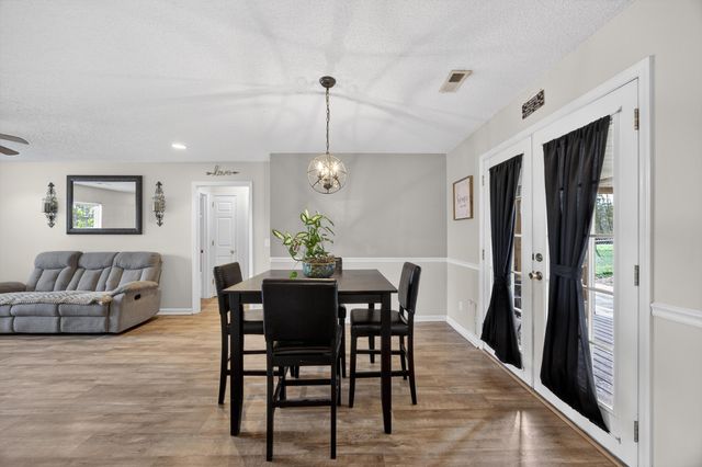 8927 Wings Way, Hixson, TN 37343