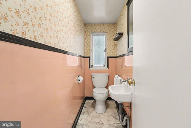 15 HILLSIDE RD, Dauphin, PA 17018