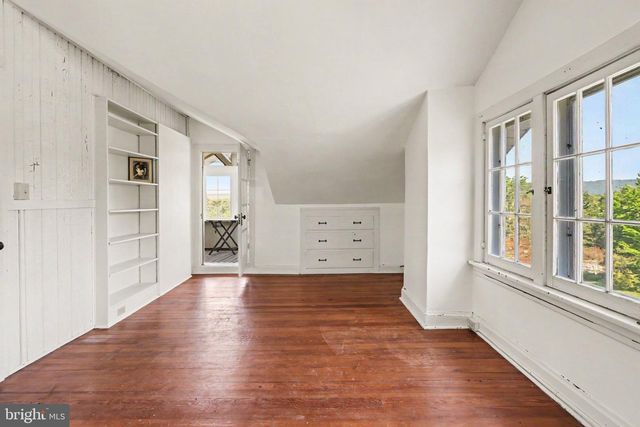 15 HILLSIDE RD, Dauphin, PA 17018