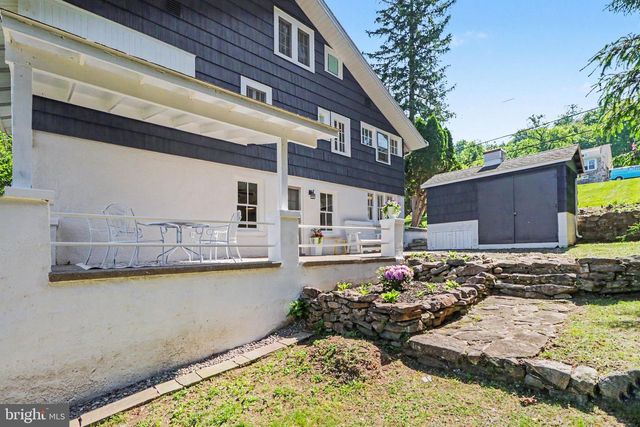 15 HILLSIDE RD, Dauphin, PA 17018