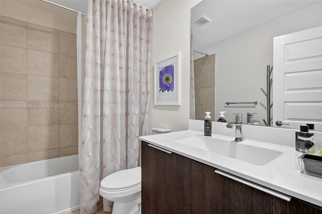 4740 NW 84th Ave, Doral, FL 33166