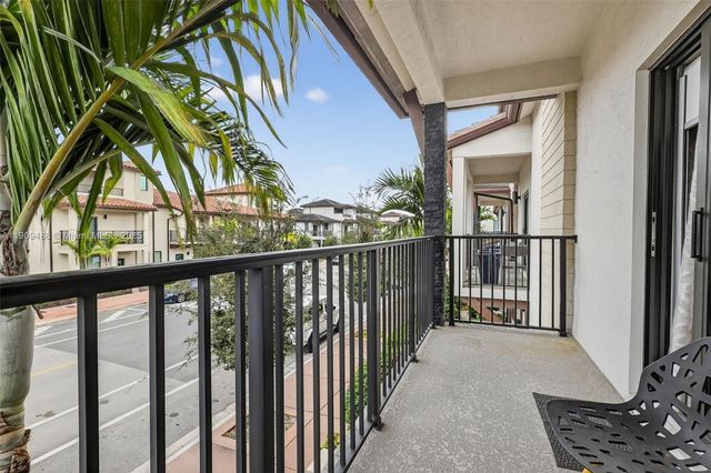 4740 NW 84th Ave, Doral, FL 33166