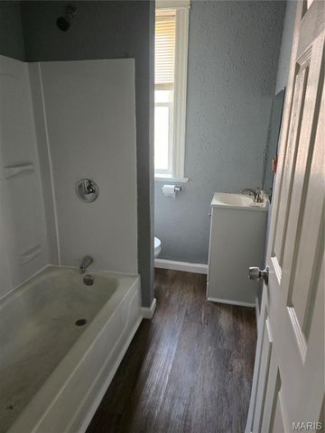 548 Eiler Street, St Louis, MO 63111