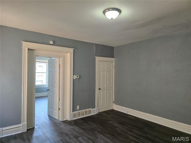 548 Eiler Street, St Louis, MO 63111