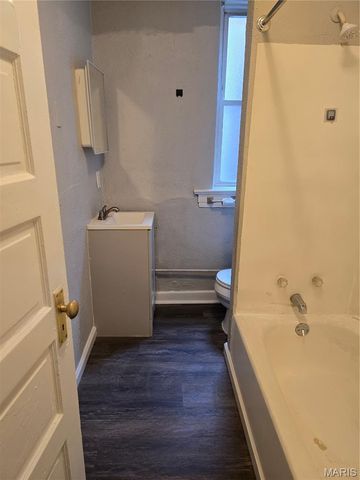 548 Eiler Street, St Louis, MO 63111
