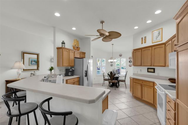 934 MOSES LOOP, The Villages, FL 32162