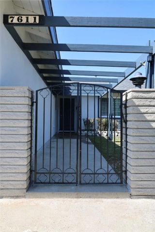 7611 Rhone Lane, Huntington Beach, CA 92647