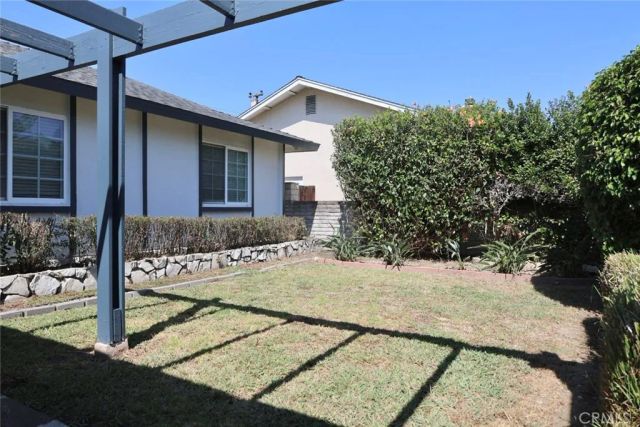 7611 Rhone Lane, Huntington Beach, CA 92647