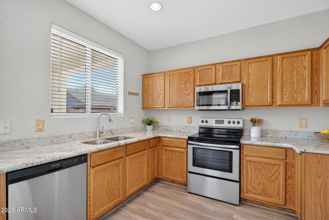 3351 E CLIFTON Avenue, Gilbert, AZ 85295