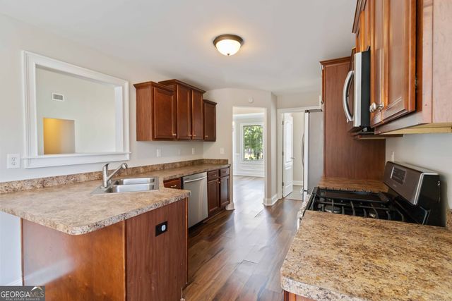 2523 Ginger Leaf Drive NE, Conyers, GA 30013