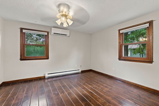 19 Pembroke St, Marlborough, MA 01752