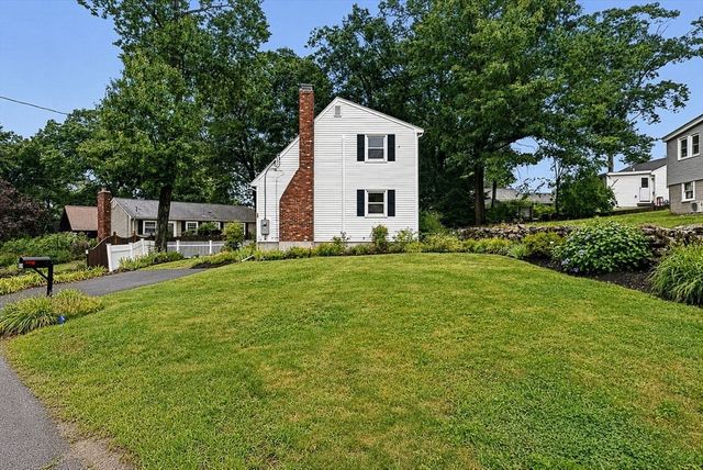 19 Pembroke St, Marlborough, MA 01752
