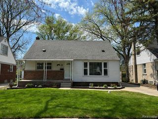 23125 Church Street, Oak Park, MI 48237