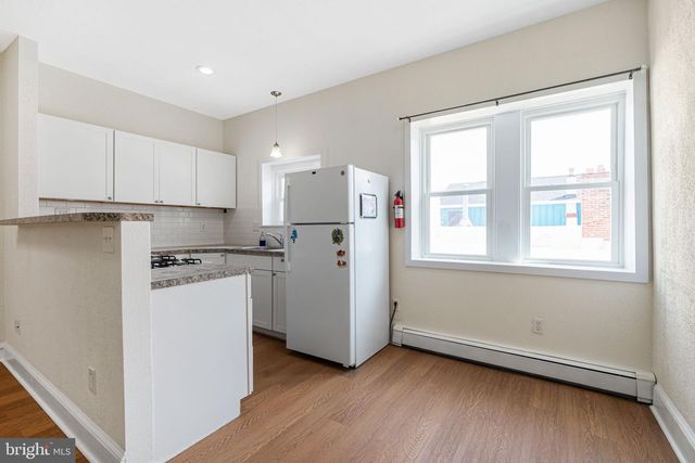 800 STATE RD, Croydon, PA 19021