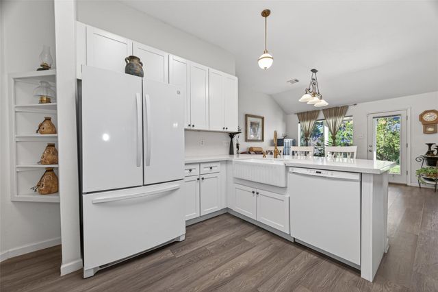 8207 Broken Timber Way, Houston, TX 77095