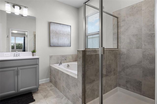 543 OCEAN COURSE AVENUE, Davenport, FL 33896