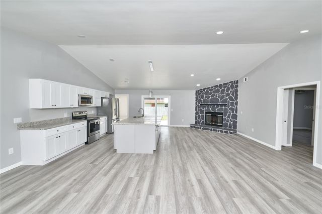 211 MARION OAKS LANE, Ocala, FL 34473