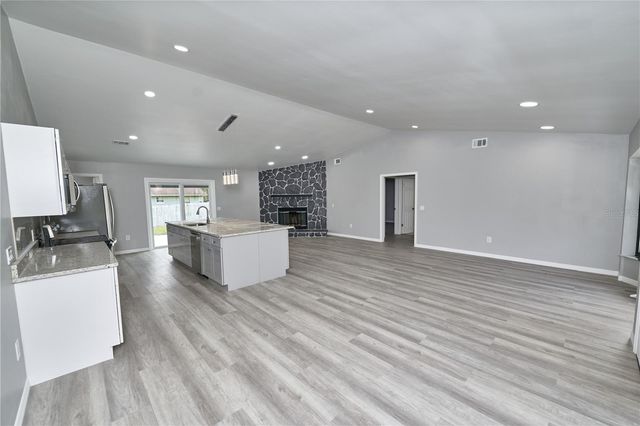 211 MARION OAKS LANE, Ocala, FL 34473