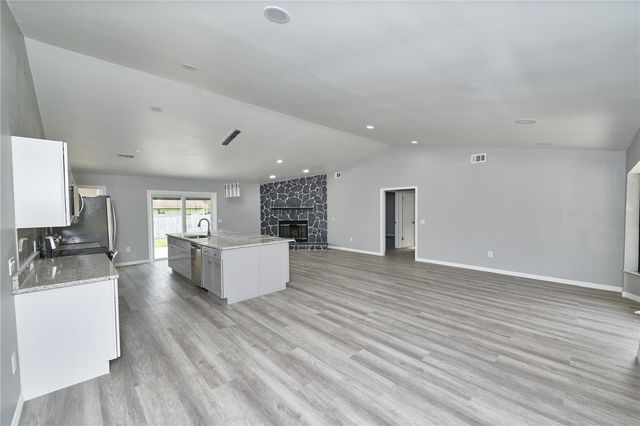 211 MARION OAKS LANE, Ocala, FL 34473