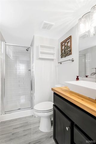 727 Paschal Drive, Mehlville, MO 63125