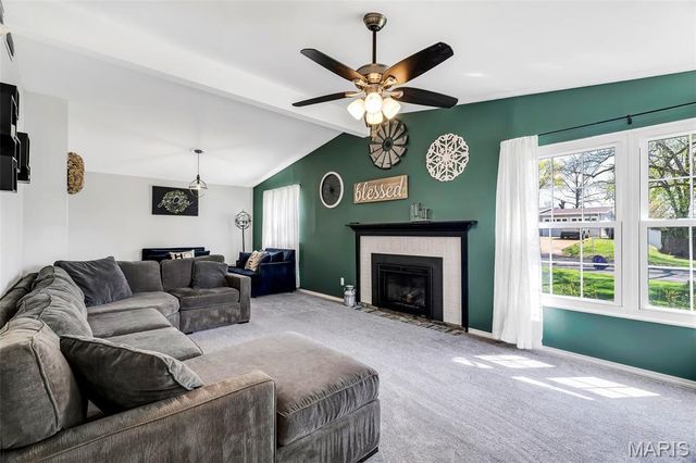 727 Paschal Drive, Mehlville, MO 63125