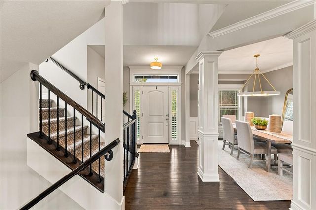 8810 W 165th Terrace, Overland Park, KS 66085