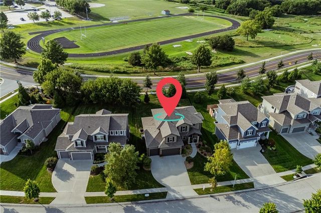 8810 W 165th Terrace, Overland Park, KS 66085