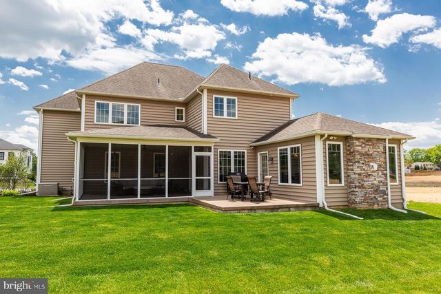 425 E DELP RD, Lancaster, PA 17601