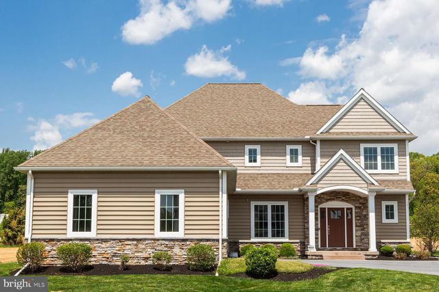 425 E DELP RD, Lancaster, PA 17601