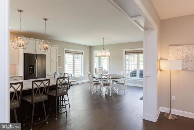 425 E DELP RD, Lancaster, PA 17601