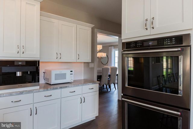 425 E DELP RD, Lancaster, PA 17601