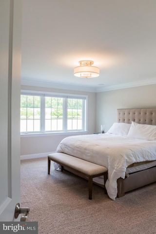 425 E DELP RD, Lancaster, PA 17601