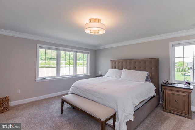 425 E DELP RD, Lancaster, PA 17601